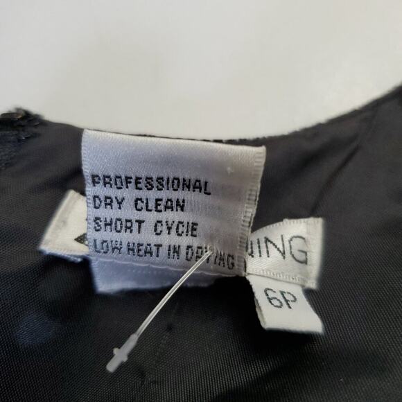 Zola Evening sleeveless, beaded black velvet top, size 6P - Picture 6 of 9